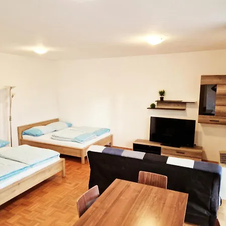 Apartments And Studios Perunika Moravske Toplice Exterior photo