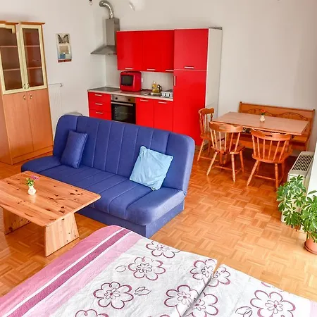 Apartments And Studios Perunika Moravske Toplice Exterior photo